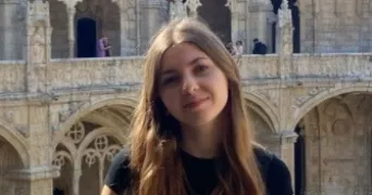 elise pet sitter à LYON 08 69008