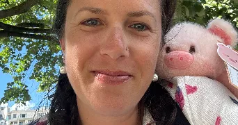 caroline pet sitter à SURESNES 92150