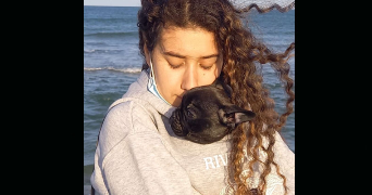 loriane pet sitter à NIMES 30000_1