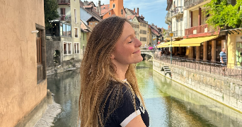 sarah pet sitter à TREMBLAY EN FRANCE 93290_0