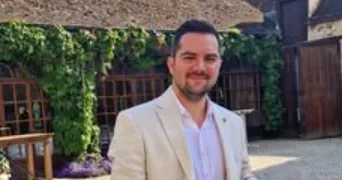 bastien pet sitter à CHATILLON 92320