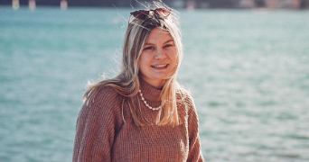 charlotte pet sitter à BOIS COLOMBES 92270_0