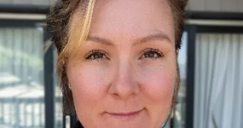 caroline pet sitter à BRIDES LES BAINS 73570