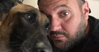 julien pet sitter à OZOIR LA FERRIERE 77330