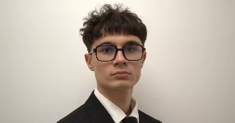 damien pet sitter à PARIS 15 75015