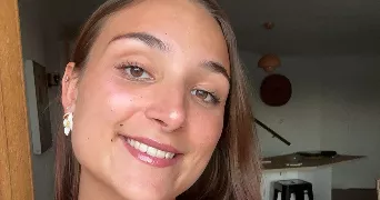 julia rose pet sitter à LE BREUIL SUR COUZE 63340