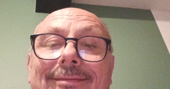 cyrille pet sitter à LEMBEYE 64350_0