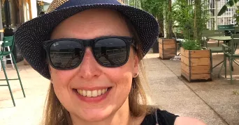 béa dog sitter à CAILLOUX SUR FONTAINES 69270