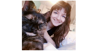 laura cat sitter à NEUILLY PLAISANCE 93360_0