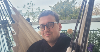 frederick pet sitter à COMINES 59560_0