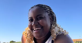 estelle pet sitter à RÈVES 6210
