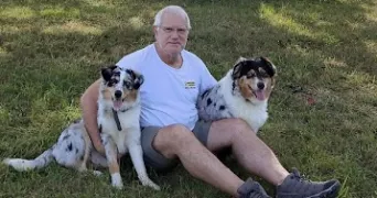 sébastien dog sitter à MONDON 25680