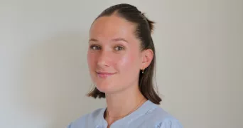 maud pet sitter à PARIS 08 75008