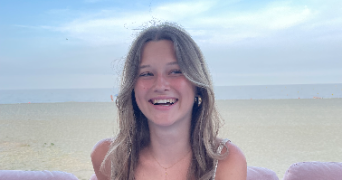 mathilde pet sitter à  13100