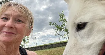 catherine dog sitter à DAMAS ET BETTEGNEY 88270