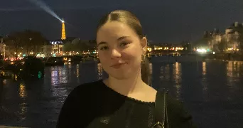 lucie pet sitter à PALAISEAU 91120