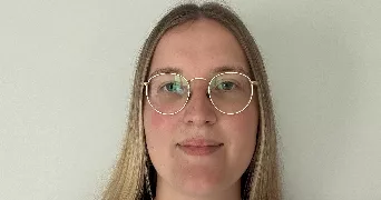 jeanne pet sitter à Illies 59480