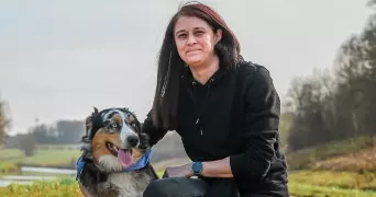 alexandra dog sitter à BOIS 7170