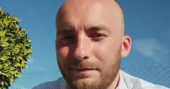 cédric pet sitter à REIMS 51100
