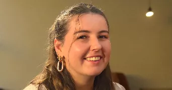 charlotte pet sitter à NANTES 44000