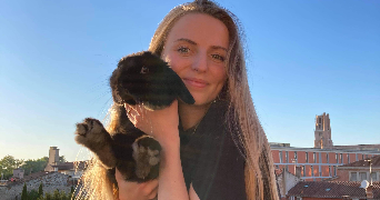 roxane pet sitter à TECOU 81600_3
