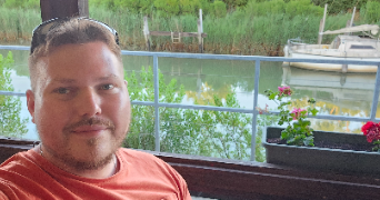 tristan pet sitter à MITTELSCHAEFFOLSHEIM 67170_0