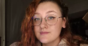 lisa pet sitter à VILLENEUVE DE MARC 38440