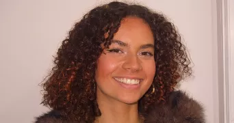 valentine pet sitter à ROMAINVILLE 93230