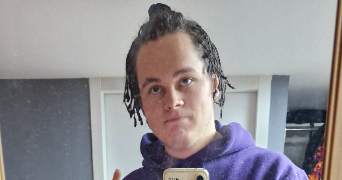 jonah pet sitter à CAILLOUX SUR FONTAINES 69270