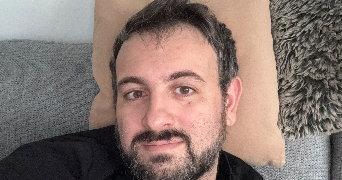 florian pet sitter à ST JEAN DE LA RUELLE 45140_0