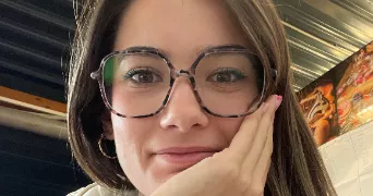 mélanie pet sitter à MERY ES BOIS 18380