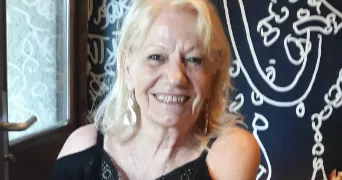 monique pet sitter à VALLON PONT D ARC 07150