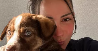 julie pet sitter à Bernis 30620