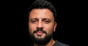 davy pet sitter à LA QUEUE EN BRIE 94510