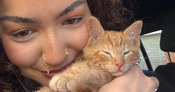 mélina pet sitter à Paris 75020_1