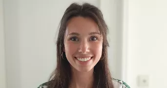 chloé pet sitter à STE GEMMES SUR LOIRE 49130