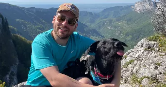 thomas dog sitter à ROMANS SUR ISERE 26100