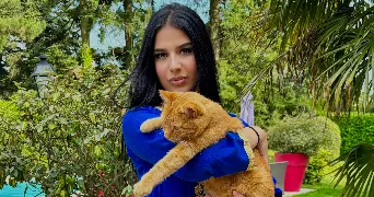 alexandra pet sitter à ST BONNET DE MURE 69720