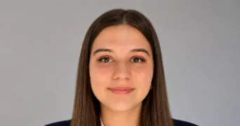 emma pet sitter à HYERES 83400