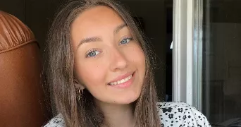 anna pet sitter à Oullins 69600