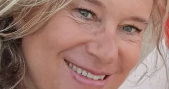 stéphanie pet sitter à MARSEILLE 12 13012