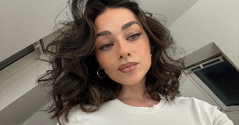 ciara pet sitter à MAGNY LE HONGRE 77700_0