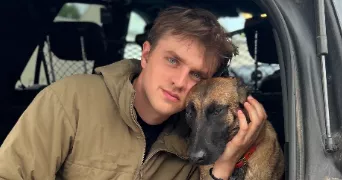 théo pet sitter à THOUROTTE 60150
