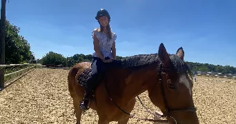léanne pet sitter à LE COUDRAY 28630