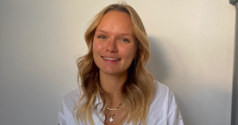maud pet sitter à IZERNORE 01580_3