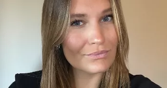clara pet sitter à ST BONNET DE MURE 69720