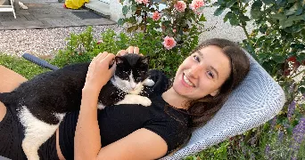 mona pet sitter à BONO 56400