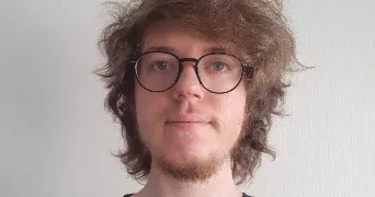 lucas dog sitter à PARIS 15 75015