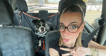 maëlys pet sitter à BECON LES GRANITS 49370