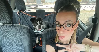 maëlys pet sitter à BECON LES GRANITS 49370